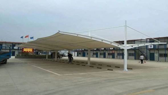 双侧斜拉式膜结构停车棚