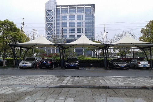 张拉膜结构停车棚 张拉膜结构停车棚