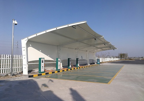 钢膜结构充电桩停车棚雨棚 钢膜结构充电桩停车棚雨棚